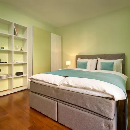 Sea View & Garage - Modern 3br Apartamento *