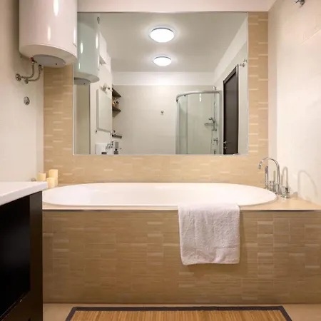 Apartamento Sea View & Garage - Modern 3br