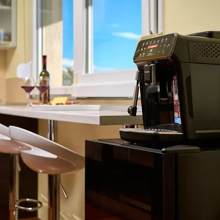 Sea View&garage - Modern 3br Apartment *