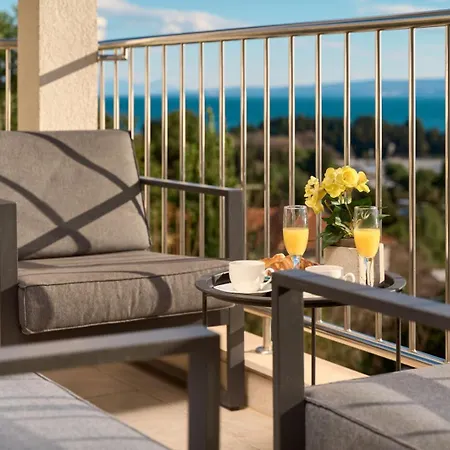 Apartament Sea View & Garage - Modern 3br Split
